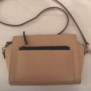 Kate Spade crossbody in beige & black